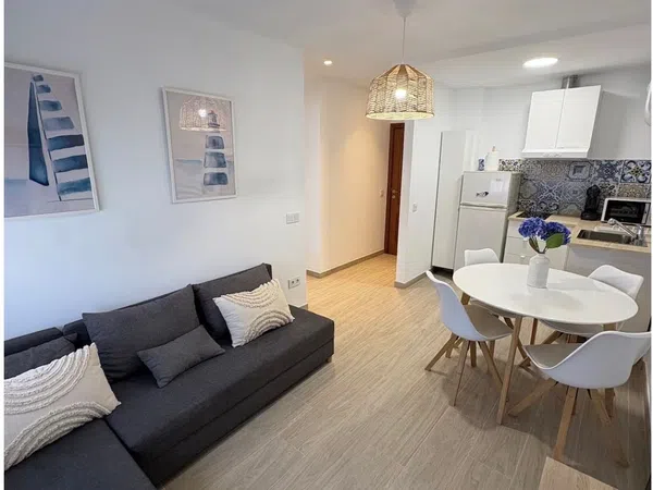 Piso en Avenida Matías Sáenz de Tejada, 1, Zona Puerto Deportivo, Zona Puerto Deportivo - Foto 1