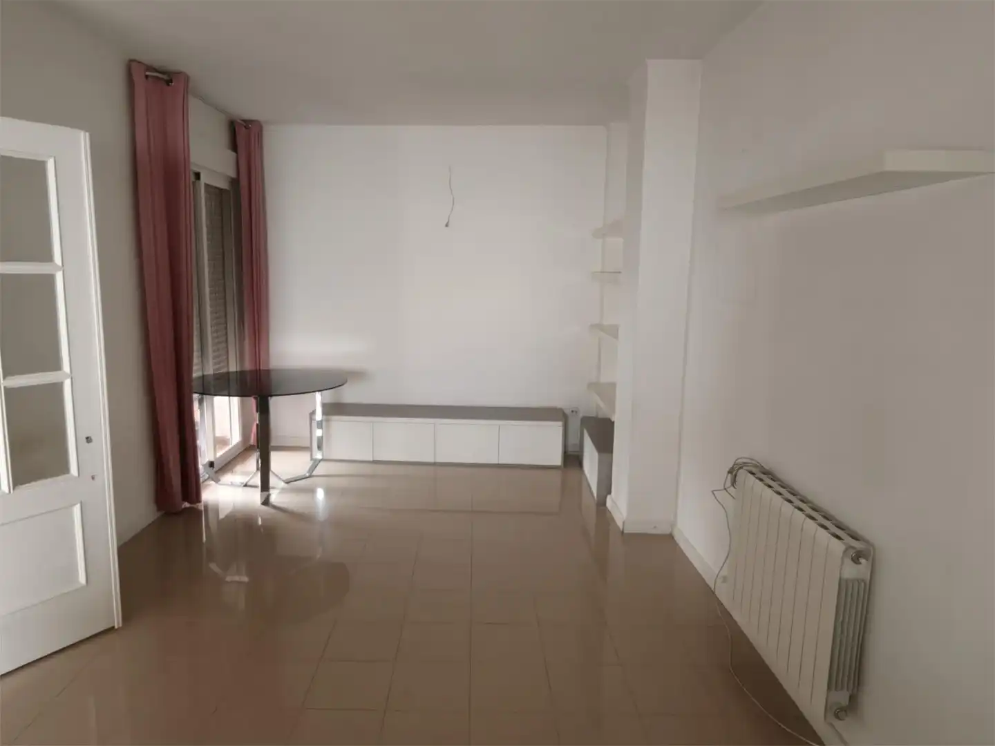 Casa adosada en  Calle Almendros 11 - Foto 3