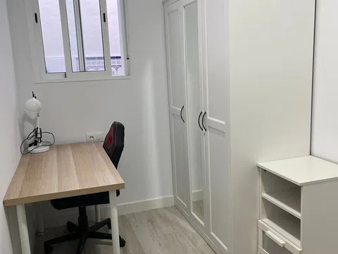 Piso en calle Pedro de Mora, 4