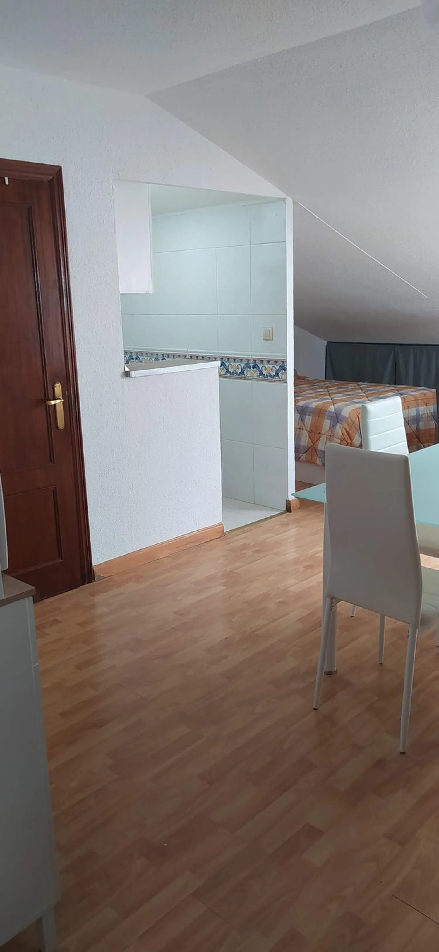 Estudio en avenida de los Reyes de España, 26 - Foto 5