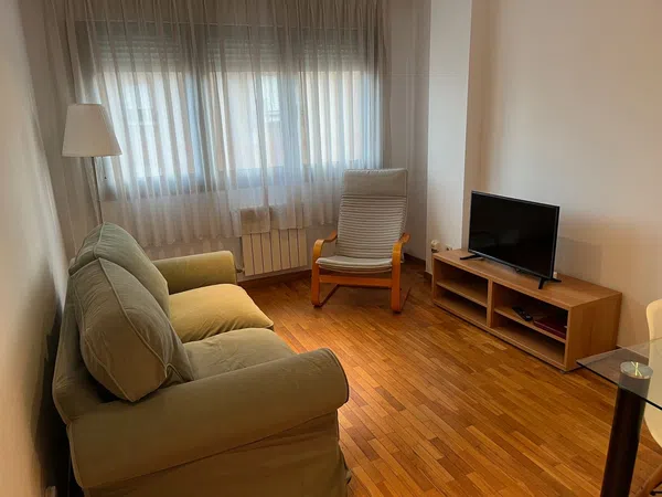 Piso en calle Cardenal Cienfuegos, 2 - Foto 1