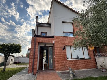 Chalet en  Vial Camino 3 - Foto 1