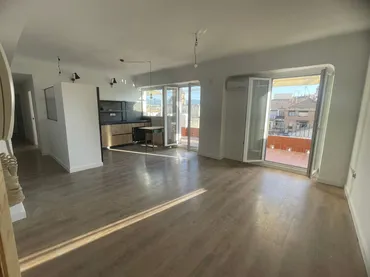 Piso en  Calle Mano de Hierro 22 - Foto 4
