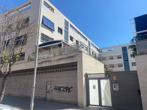 Piso en calle Fuente de la Salud, 4