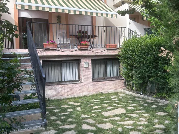 Chalet adosado en Calle de Alonso de Villalpando, 17, Cartuja Baja - Foto 3