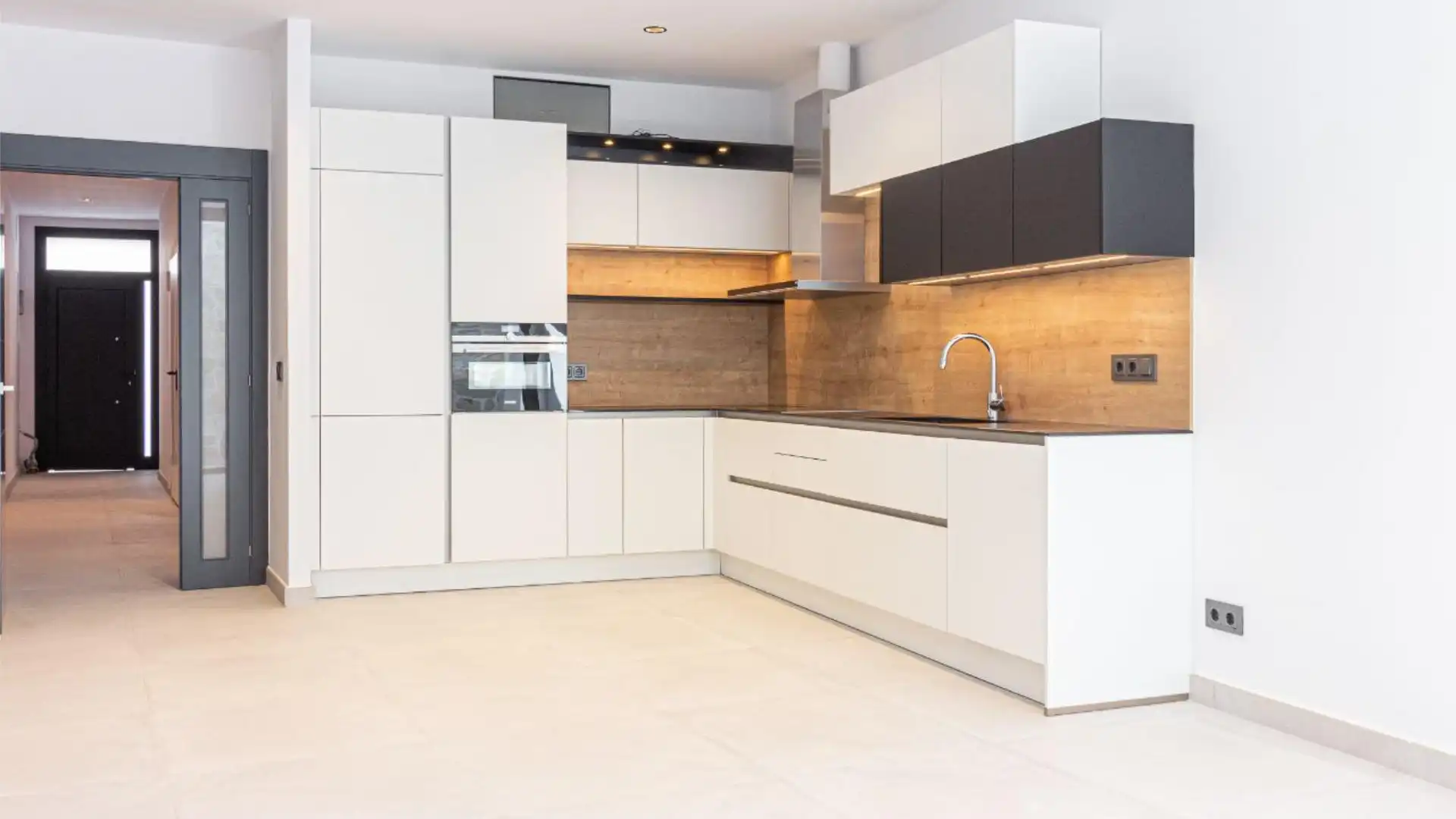 Casa adosada en  Carrer del Rector 31 - Foto 1