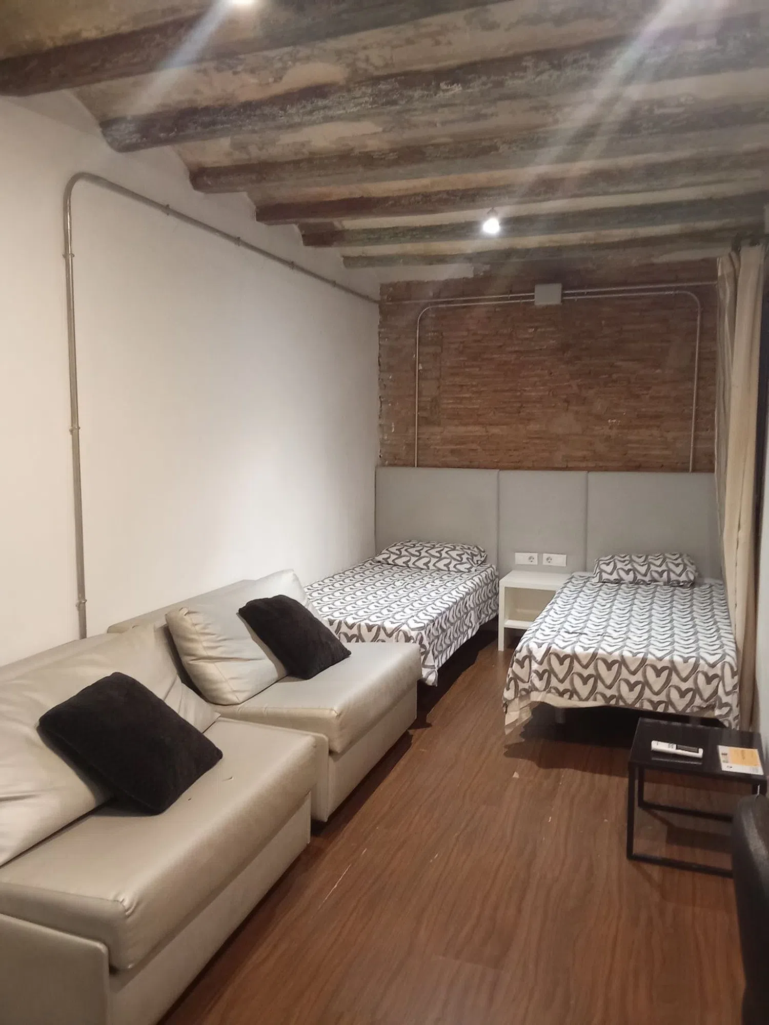 Estudio en Portal nou, 60 - Foto 3