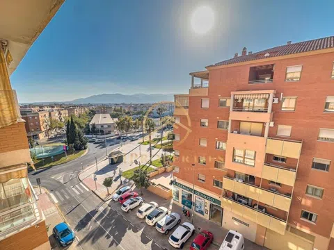 Piso en calle Navarro Ledesma, 150