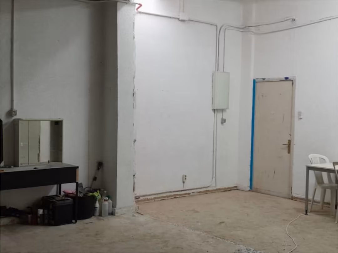 Planta baja en calle Calle de Almansa 24 - Foto 2