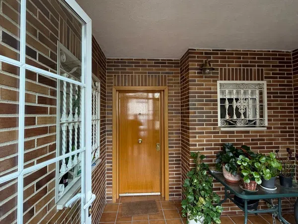 Chalet adosado en Loranca - Foto 3