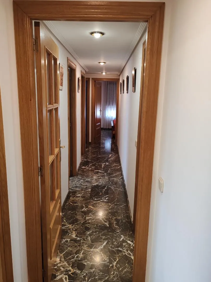 Piso en  Carrer de la Canal de Navarrés 9 - Foto 9