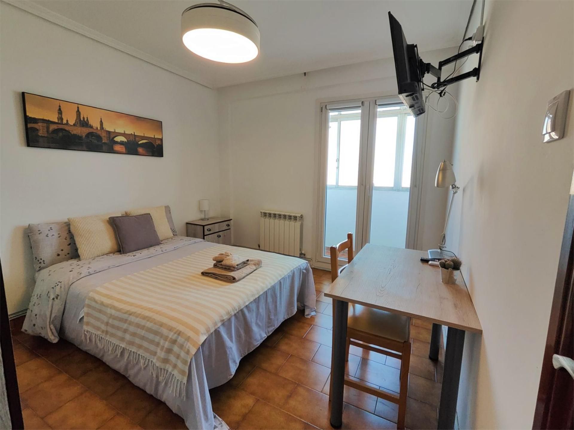 Piso en  Calle de Martín el Humano 25 - Foto 1