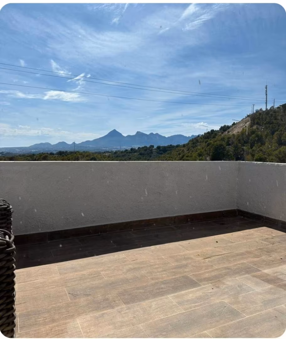 Casa adosada en  Avenida de Finlandia 12 - Foto 6