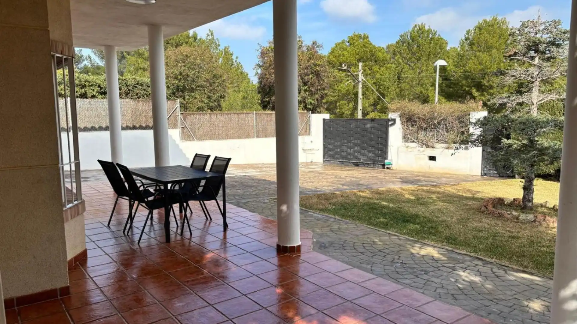 Piso en  Carrer 1 90 - Foto 2