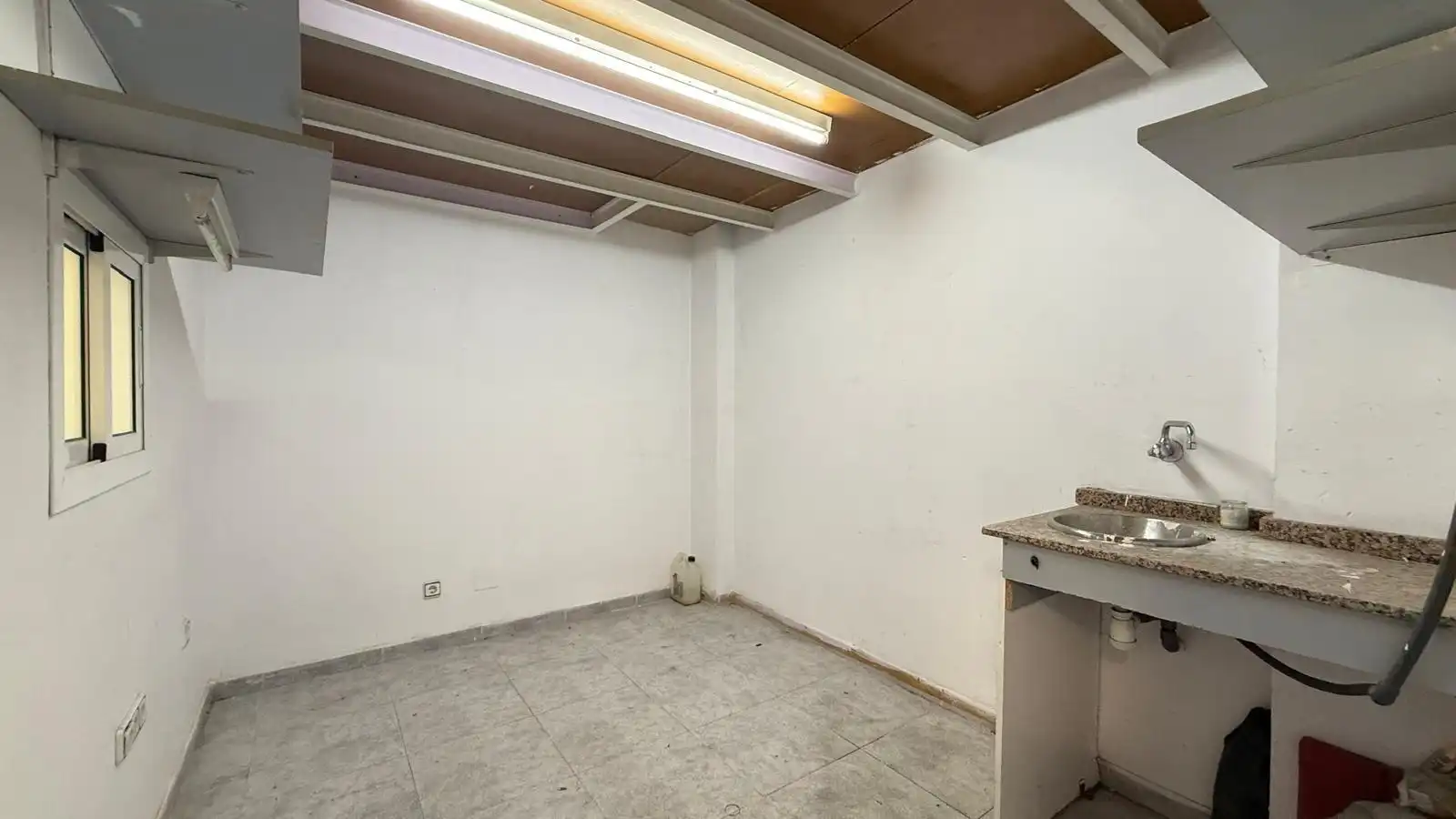 Local comercial en Badalona - Foto 7