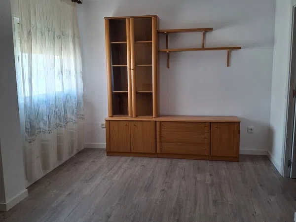 Piso en calle d'Henri Dunant, 38