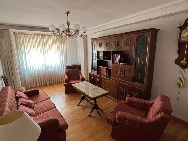 Piso en Calle Palacio Valdés, 38, Carmelitas - Foto 1