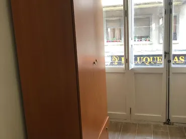 Piso en  Carrer d'Àngel Guimerà 6 - Foto 4