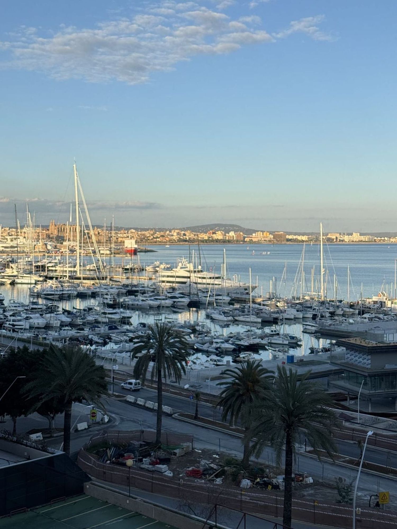 Piso en avenida de Joan Miró, 170 - Foto 1