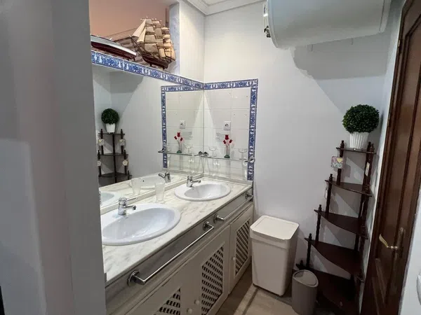 Chalet adosado en Calle Caño Herrera, Bahía sur, 33, León Herrero - Bahía sur, León Herrero - Bahía sur - Foto 4