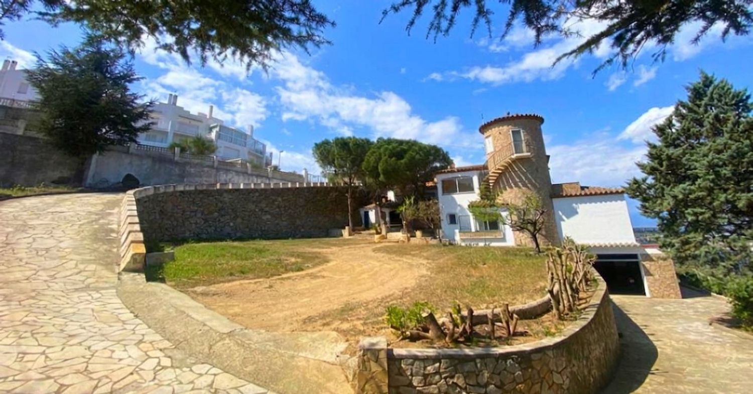 Casa o chalet independiente en Calle de la Pujada del Puig Rom, 148, Port Esportiu - Puig Rom - Canyelles, Port Esportiu - Puig Rom - Canyelles - Foto 2