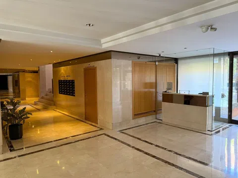 Piso en paseo de la Florida, 24