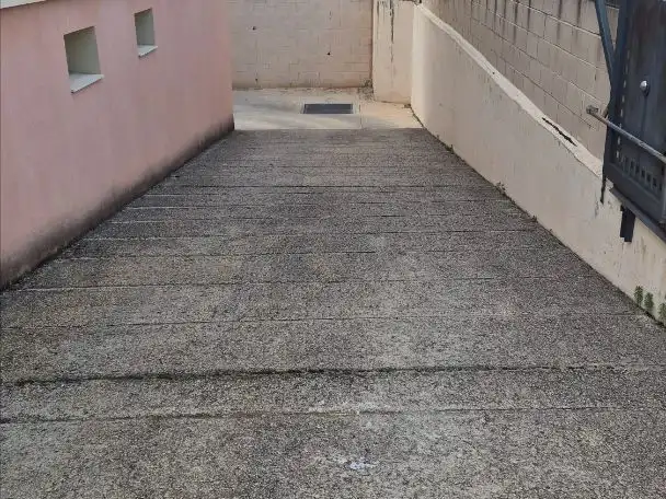 Casa adosada en  Carrer de Miquel Martí i Pol 2 - Foto 51