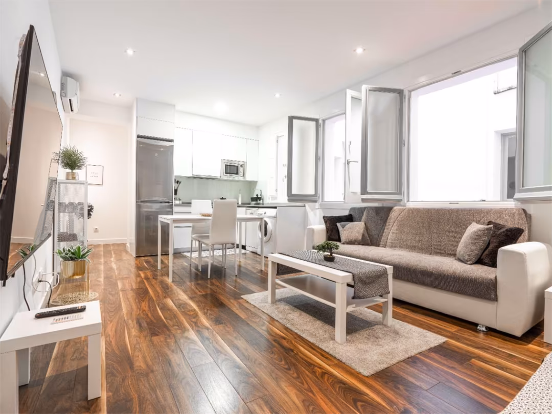 Piso en  Calle de Campomanes 10 - Foto 3