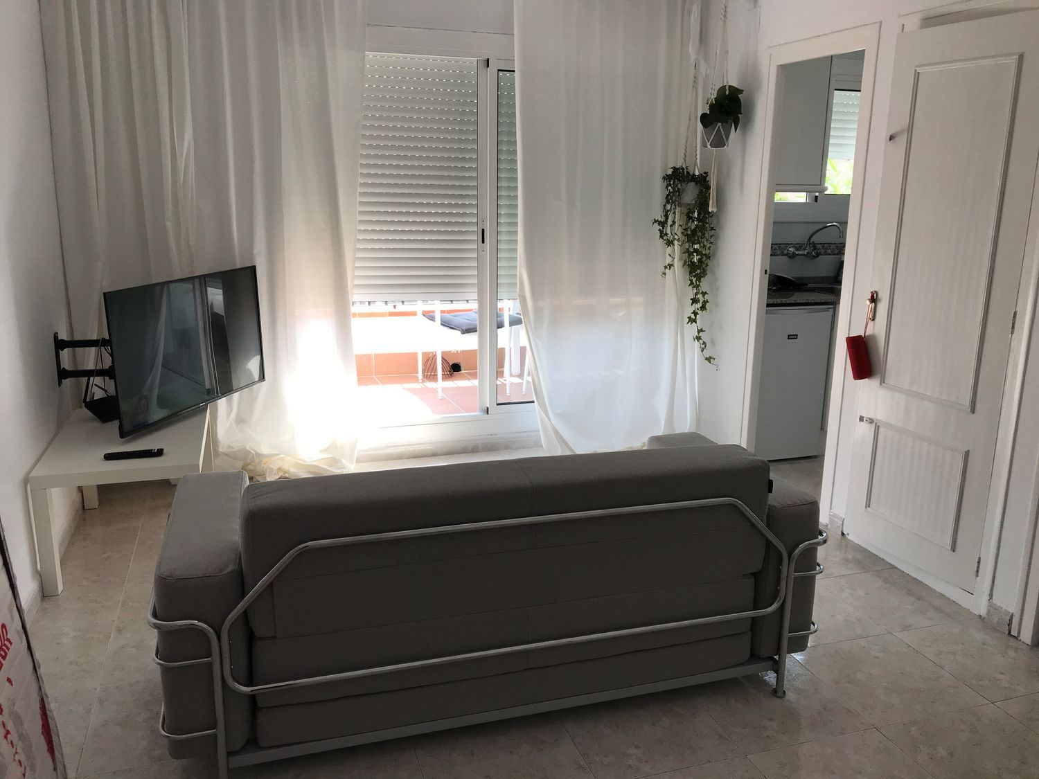 Estudio en calle de les Ànimes, 11 - Foto 2