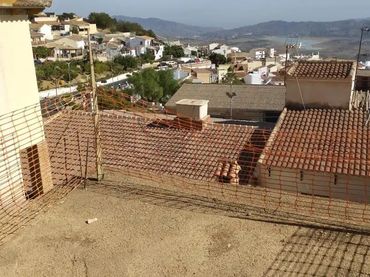 Casa adosada en  Calle Benamargosa 4 - Foto 4