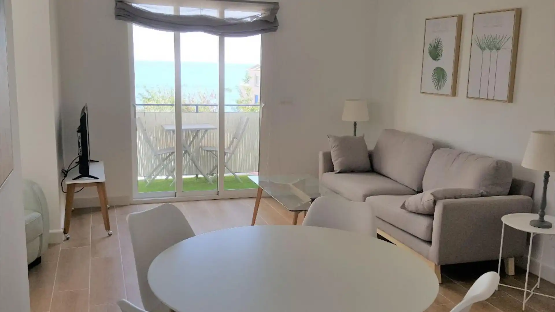 Apartamento en  Avenida Ciudad de Requena 10 - Foto 1