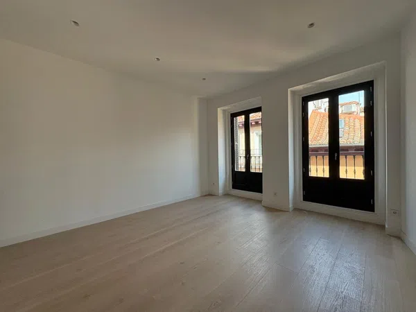 Piso en calle del Prado, 3