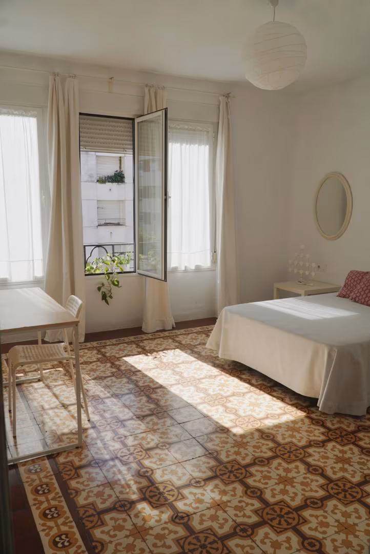 Piso en  Avenida de Medina Azahara 22 - Foto 5