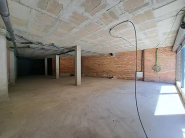 Local comercial en Terrassa - Foto 3