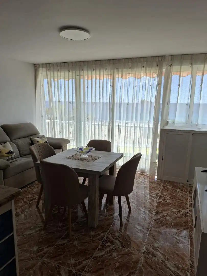 Apartamento en  Avenida de la Armada Española 20 - Foto 3