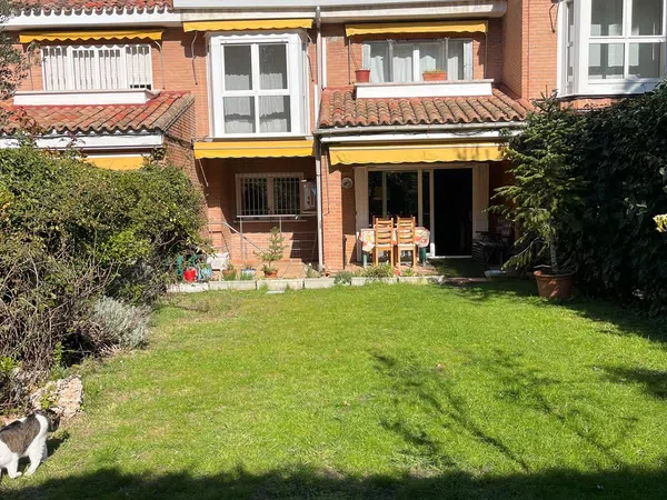 Chalet adosado en Calle de la Peña Pintada, 47 a - Foto 2