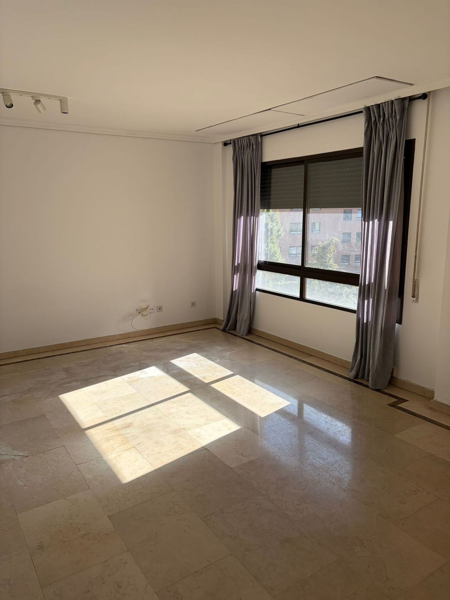 Estudio en calle de el Algabeño, 115 - Foto 1