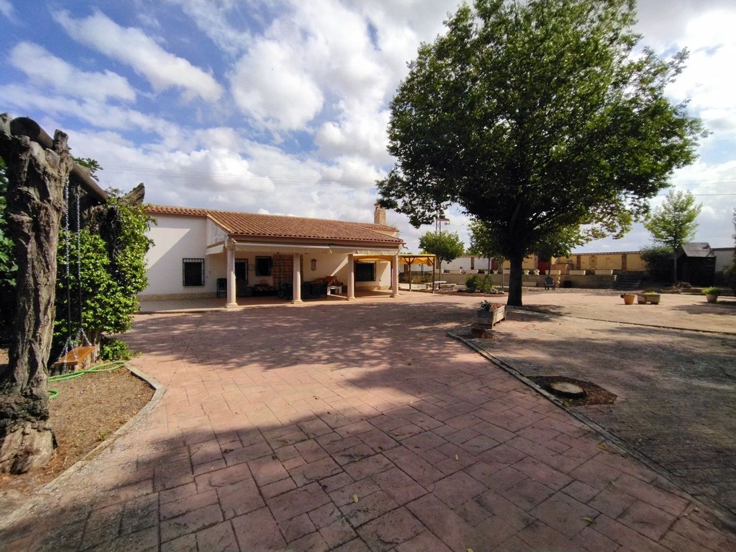 Casa o chalet independiente en Camino de la Cobatilla s/n - Foto 2