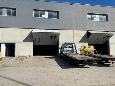 Nave Industrial en  Carrer Solsonès 1 - Foto 1