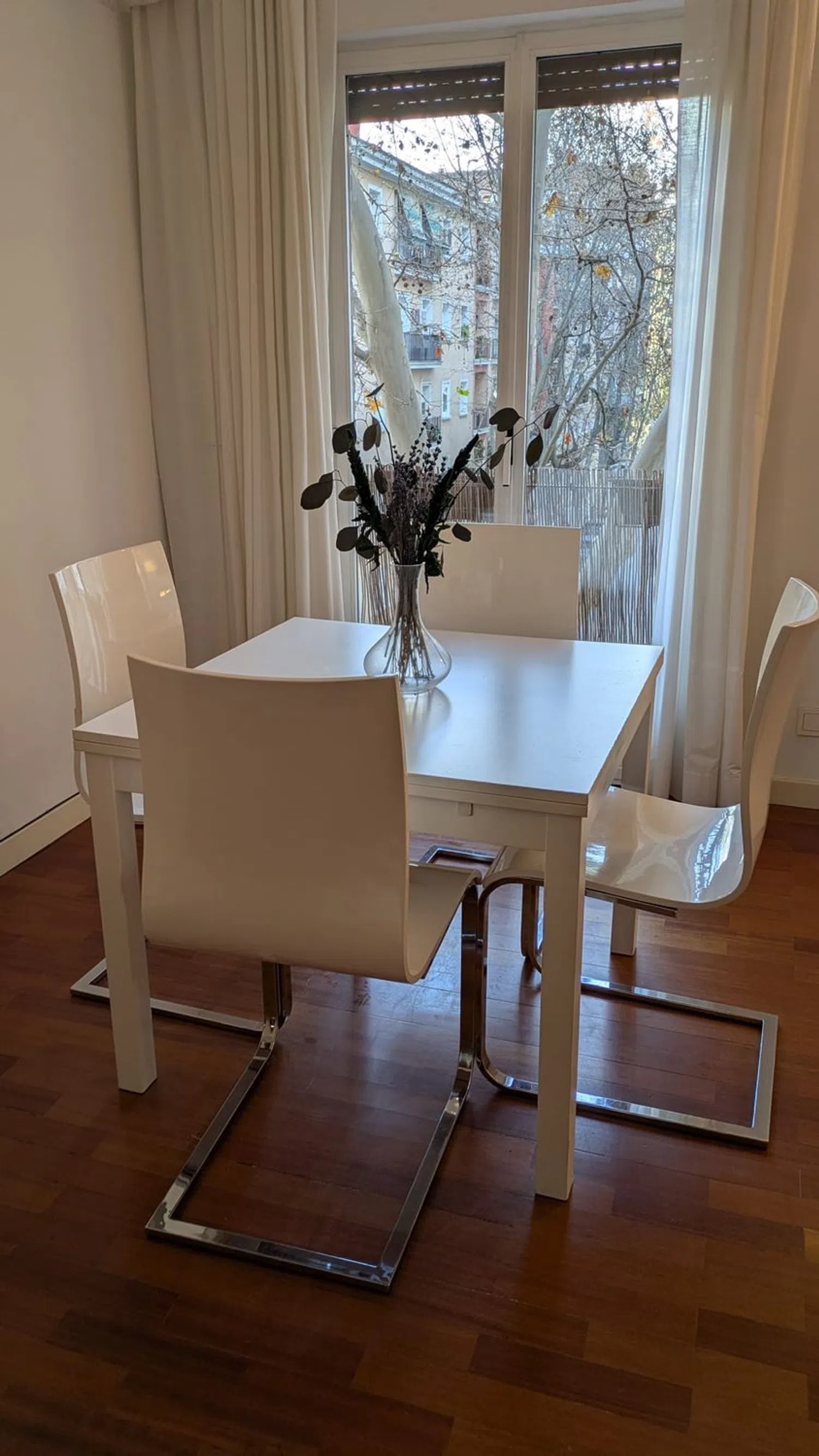 Piso en calle de la Infanta Mercedes, 12 - Foto 6