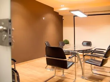 Local comercial en  Carrer del Tresmall 1 - Foto 2