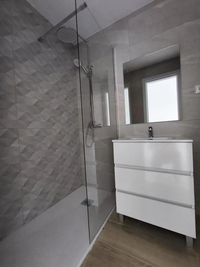 Piso en  Calle Conde de Guadalhorce 10 - Foto 11