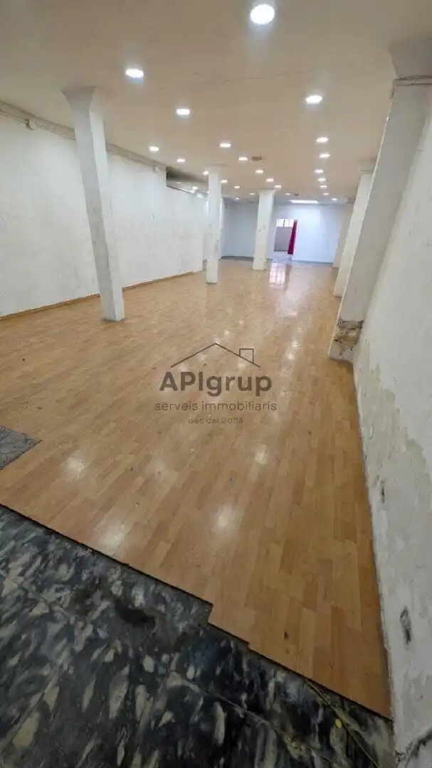 Local comercial en Sabadell - Foto 8