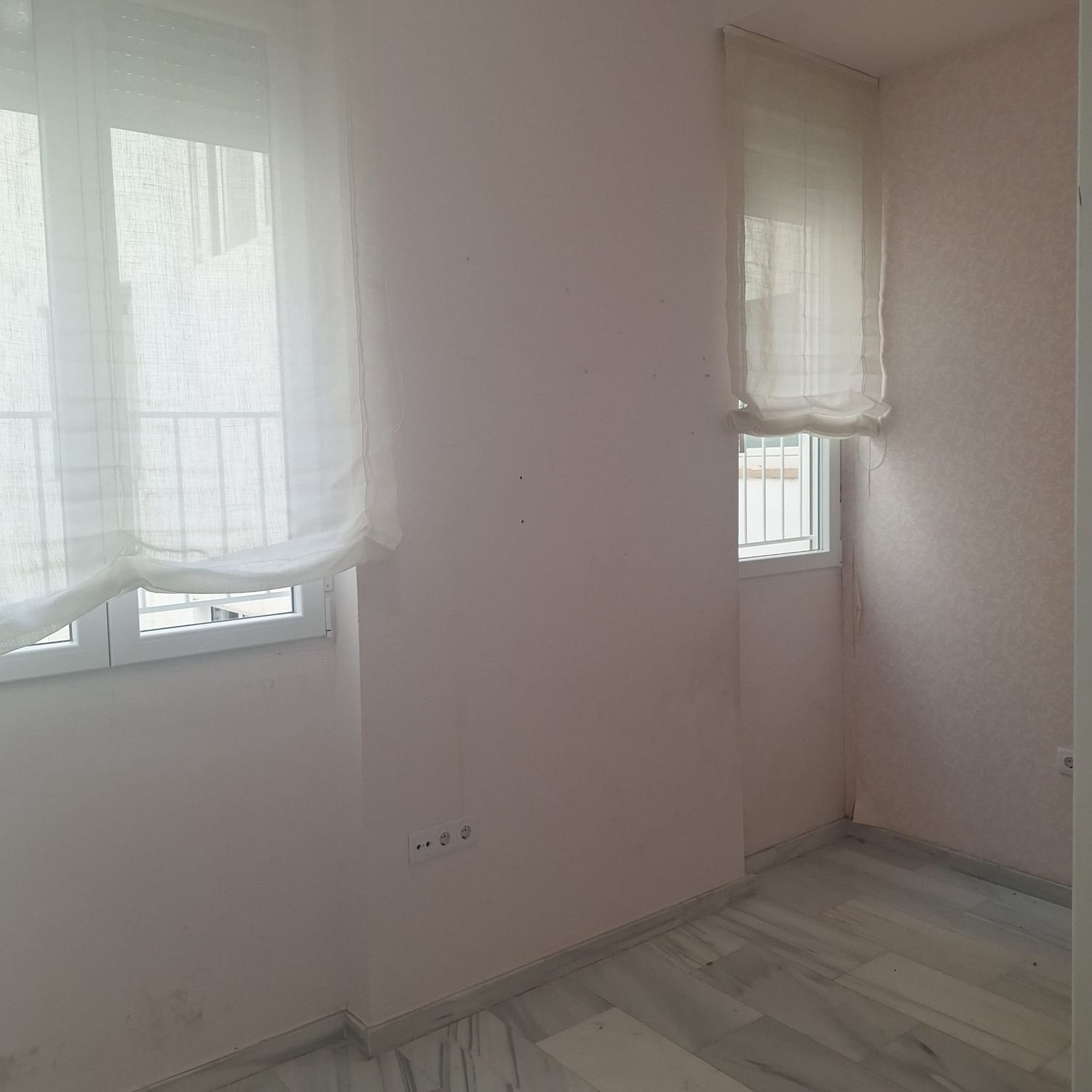 Piso en calle de los Reyes Católicos, 2 - Foto 11