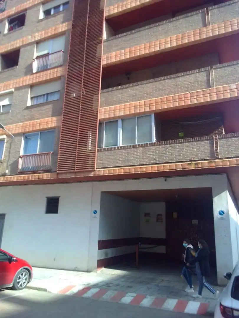 Piso en  Calle Benedicto XIII 4 - Foto 3