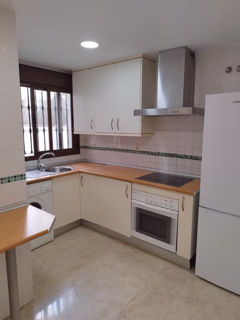 Piso en  Avenida Juan Luis Peralta 35 - Foto 9