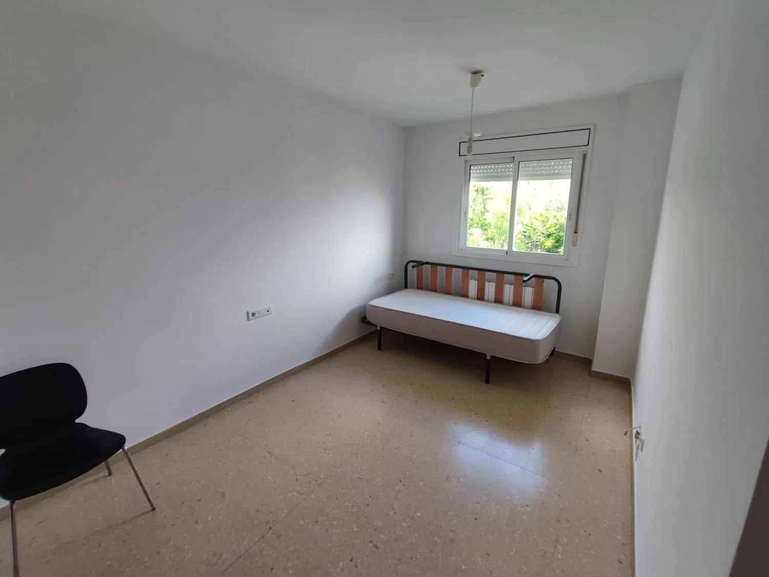 Piso en calle de Sarajevo, 143 - Foto 11