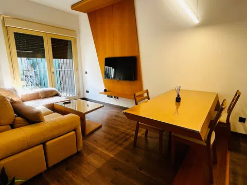 Piso en calle de Ana de Austria, 5