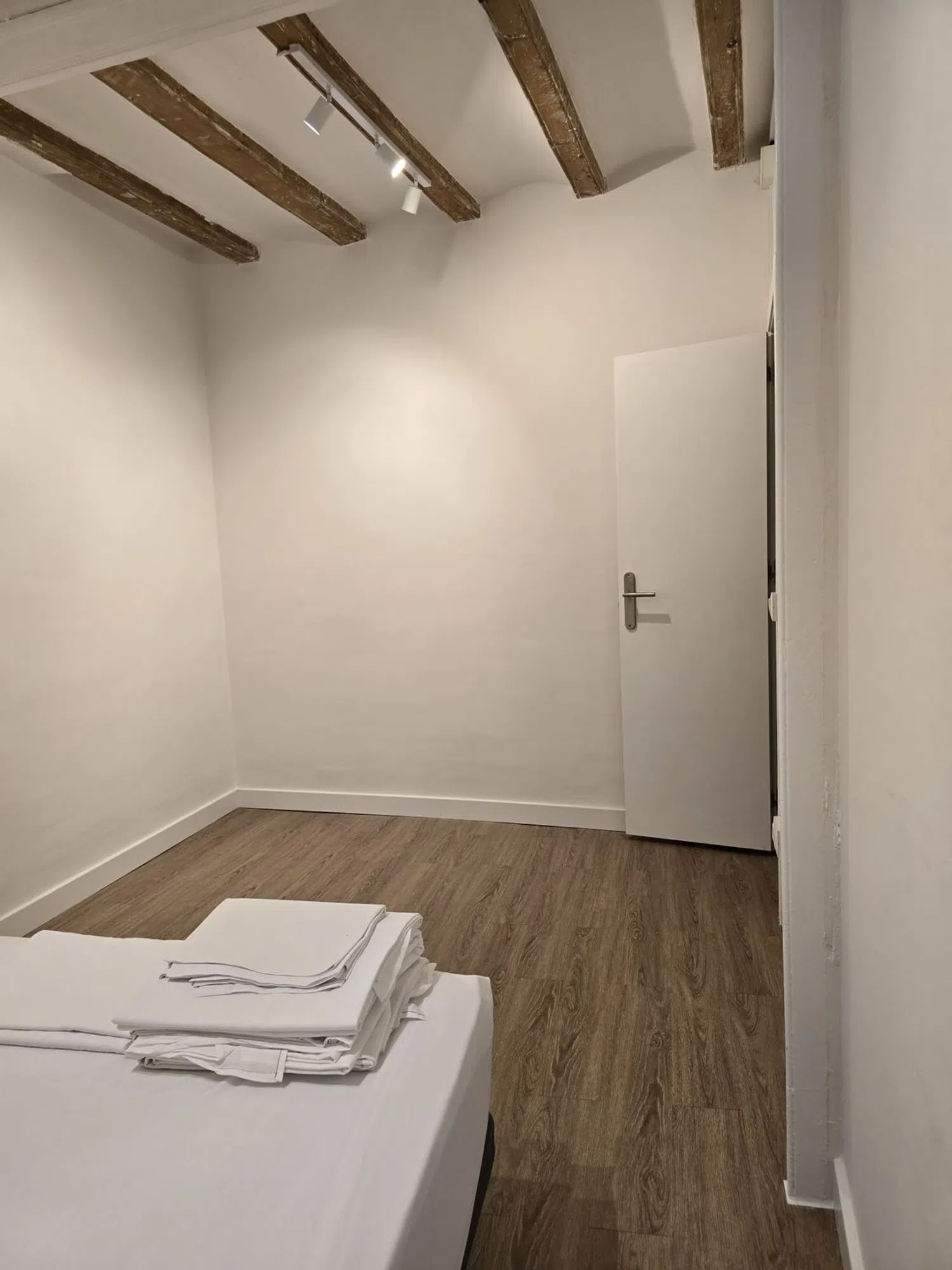 Piso en calle Nou de la Rambla, 90 - Foto 5