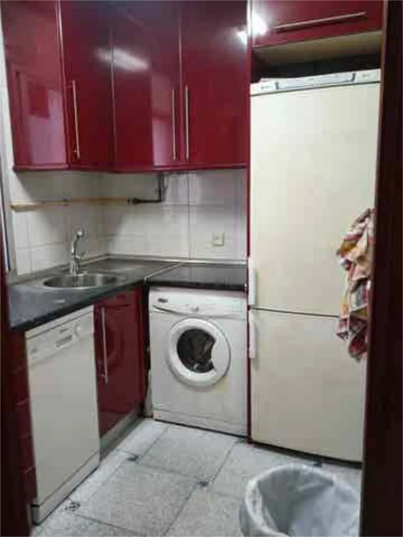 Piso en Alhóndiga - Foto 3
